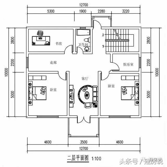 二层坡屋顶自建别墅，90%的人把收藏它